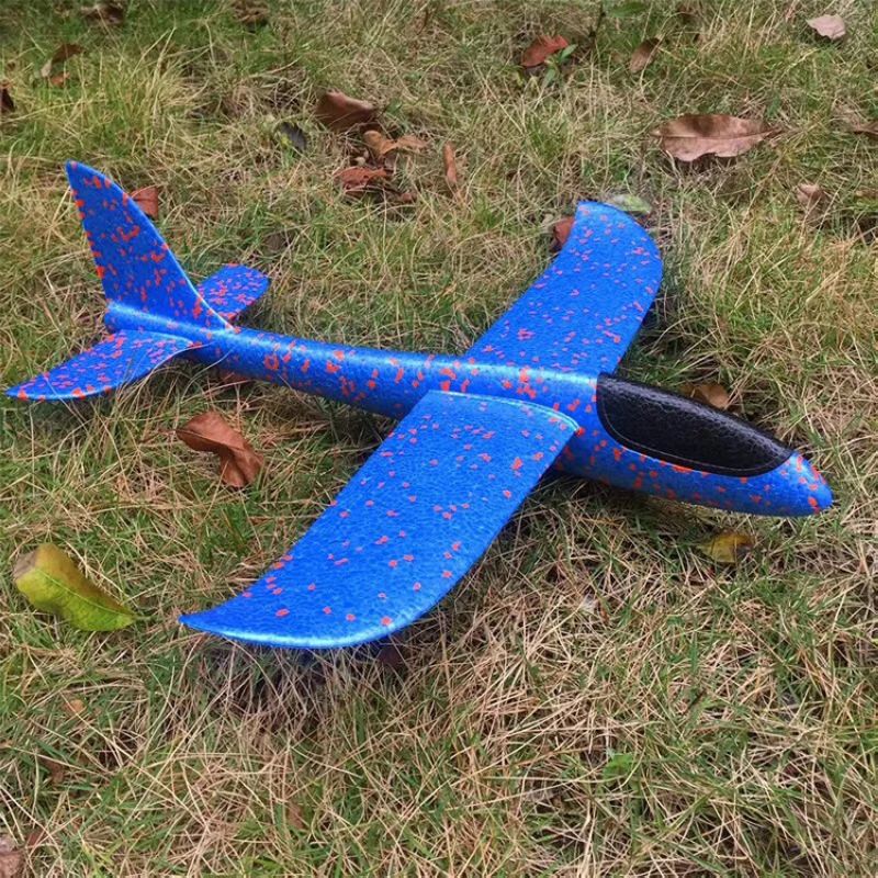 Avion pour enfants avec éclairage
Fabriqué à partir d'un matériau durable
De superbes jeux de plein air