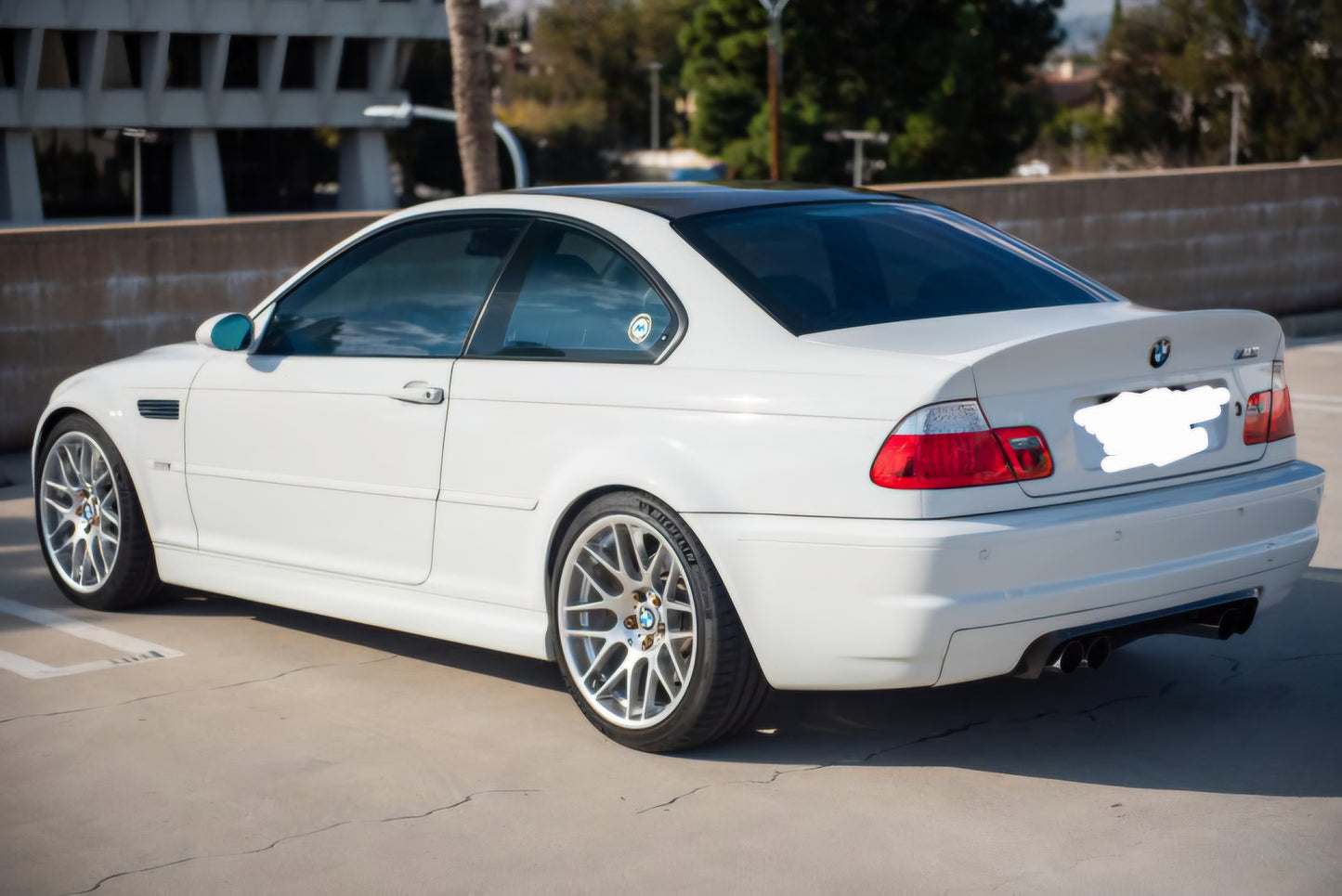 Laterais estilo M3 Bmw E46 versão Sedan 4 Portas