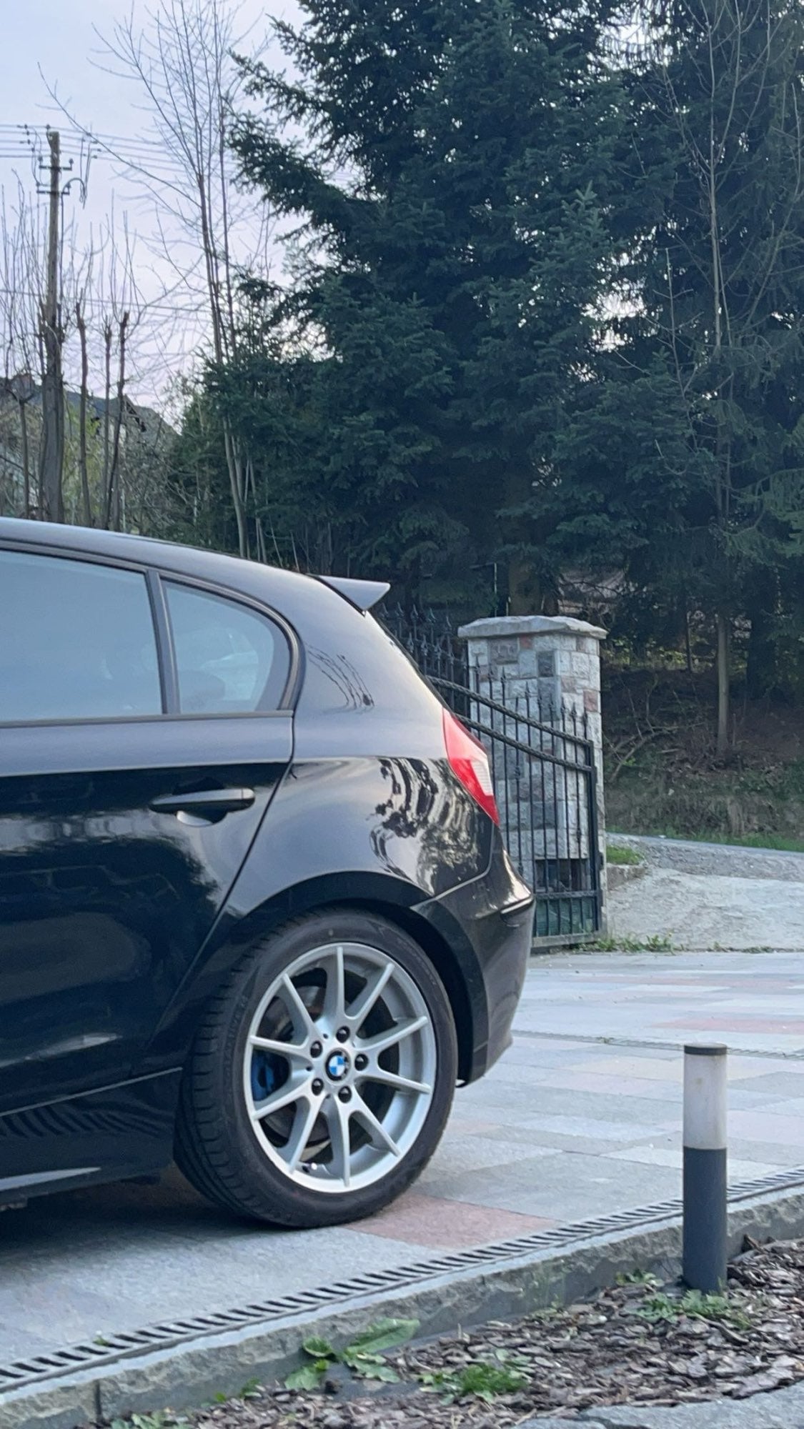 Spoiler Aleiron M Perfomance Bmw E87 E81

For BMW 1 Series Hatchback E81 E87  Car Roof Spoiler Rear Trunk Spoiler 2004-2011 Rear Wing ABS Body Kits Tuning