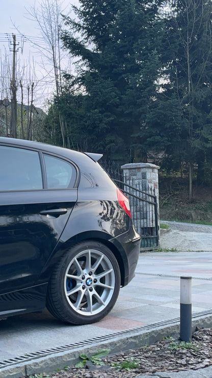 Spoiler Aleiron M Perfomance Bmw E87 E81

For BMW 1 Series Hatchback E81 E87  Car Roof Spoiler Rear Trunk Spoiler 2004-2011 Rear Wing ABS Body Kits Tuning