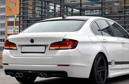 Faróis traseiros Luzes 3D Com Possibilidade stop  BMW SERIE 5 F10 F18 2010-2016 

Car Accessories Tail Lamp for BMW SERIE F10 F18 Tail Lights 2010-2016 LED Tail Light  DRL Brake Reverse automotive