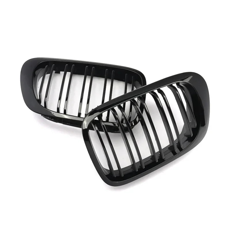 Grelhas Duplas  BMW  E46 M Series 3 coupe 1998-04 

Front Kidney Grill Double Slat Grille for BMW  E46 M Series M3 2 Door Gloss Black Racing Grille Fit 1998-04 Car ABS Styling