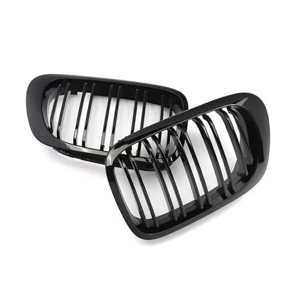 Grelhas Duplas  BMW  E46 M Series 3 coupe 1998-04 

Front Kidney Grill Double Slat Grille for BMW  E46 M Series M3 2 Door Gloss Black Racing Grille Fit 1998-04 Car ABS Styling
