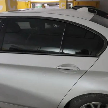 Décoration de vitre extérieure BMW Série 5 F10 11-2017

 Couverture de cadre de fenêtre en titane noir, moulage de garniture, pour BMW série 5 F10 11-2017, 8 pièces