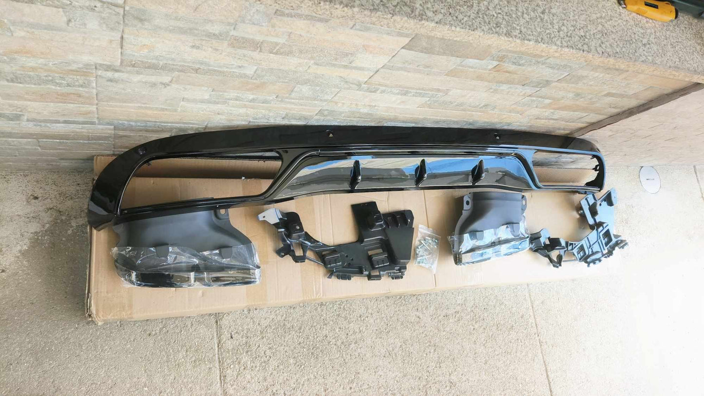 Kit c63 Mercedes W205 Sedan ou carrinha sem para-choques AMG