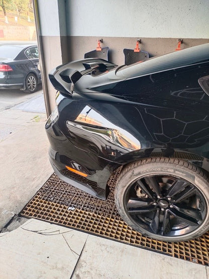 Aileiron/Spoiler Ford Mustang